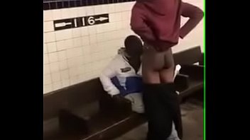 Cop exposed 2 n. sucking dick on the NYC station
