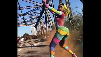 Body paint booty meat